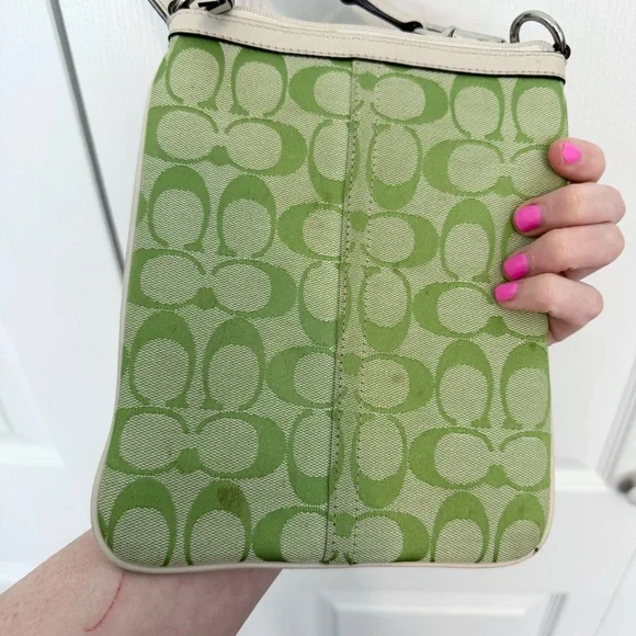 Vintage 90’s Coach Lime Green Signature Monogram Pattern Canvas Crossbody Bag - Picture 10 of 15